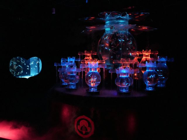 荘厳にそびえ立つ「天空リウム」