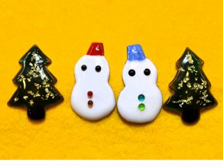 雪だるま1個とクリスマスツリー1個を制作します