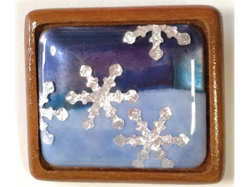 札幌時計台すぐ近く 七宝焼き体験教室 冬色の木枠ブローチ制作 2025年12月2...