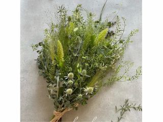 スワッグとはドイツ語で壁飾りのことです ※写真はイメージです。花材は入荷状況で変わります。