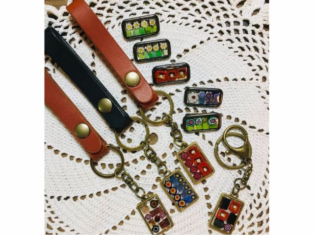 モザイクアートをつかった世界にひとつだけのアクセサリー