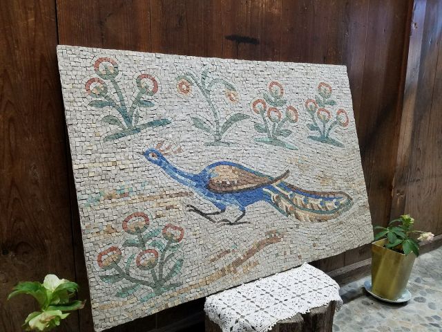 店内モザイクアートの展示品