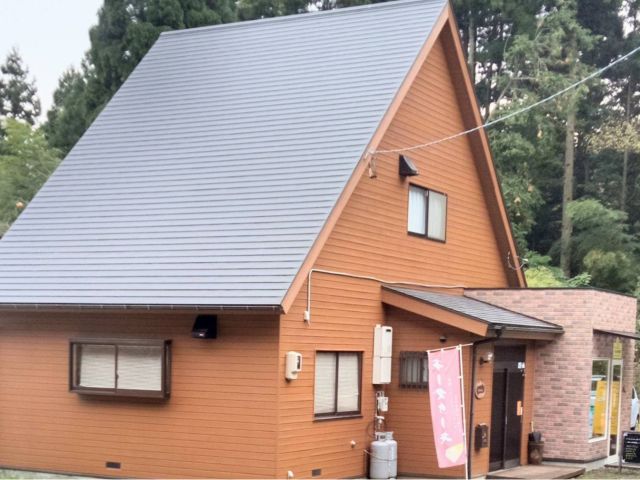 直売所と農園セルフカフェ。受付はこちら♪