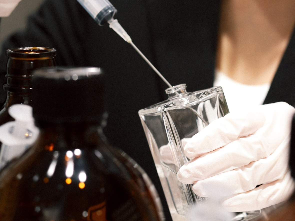 ��p�̊����g�p���A�I�񂾍���𒚔J�Ƀu�����h���Ă����܂��B