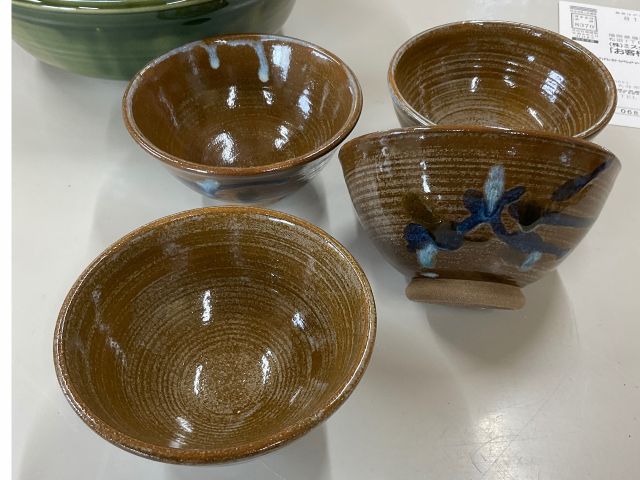 新聞社チャリティー出展品