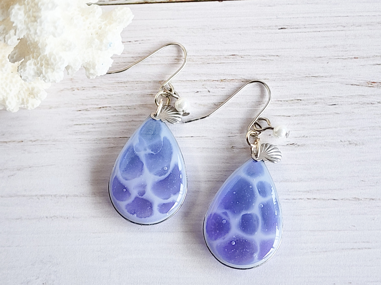 波紋のピアス(イヤリング)です。コツを掴むと楽しくできます。