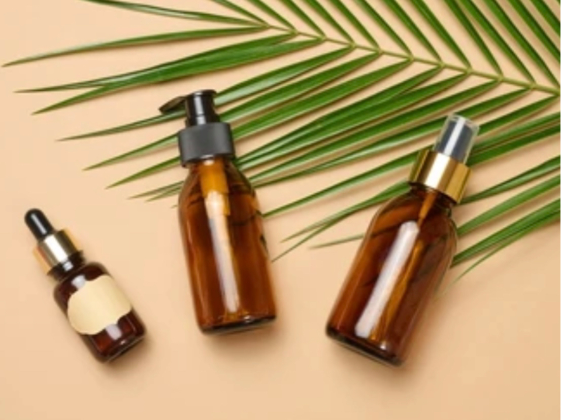 天然アロマの中からお気に入りの香りを見つけてあなただけの香りを調香