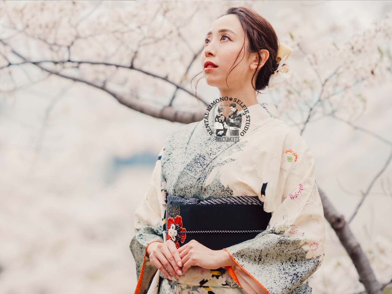 �_�L���̉f���X�|�b�g�Ŏv�������A�B�e�\��^�����͋G�߂ɍ��킹������F��L�x�ɂ��p�Ӂ�