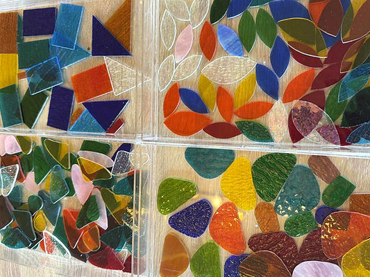 ���D���ȃK���X��I��ł��������܂�