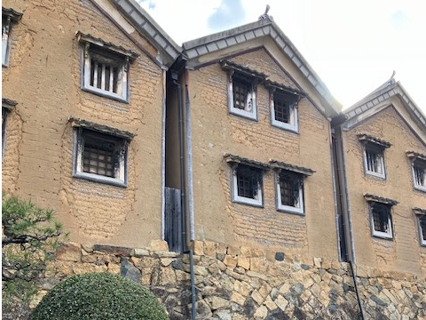 Ajfu̐E̕ЋɁvɂۓIɓoꂵOcB̖Ƃ̂ЂƂAVƂ̑łB