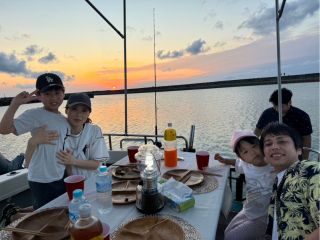 サンセットBBQの様子です!最高のディナーを提供します!