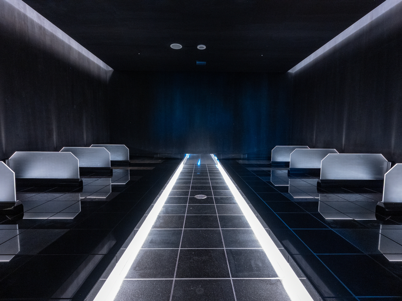 岩盤浴も利用可能なお得なプランです♪自然石がつくる癒しの空間をぜひご 体験ください。