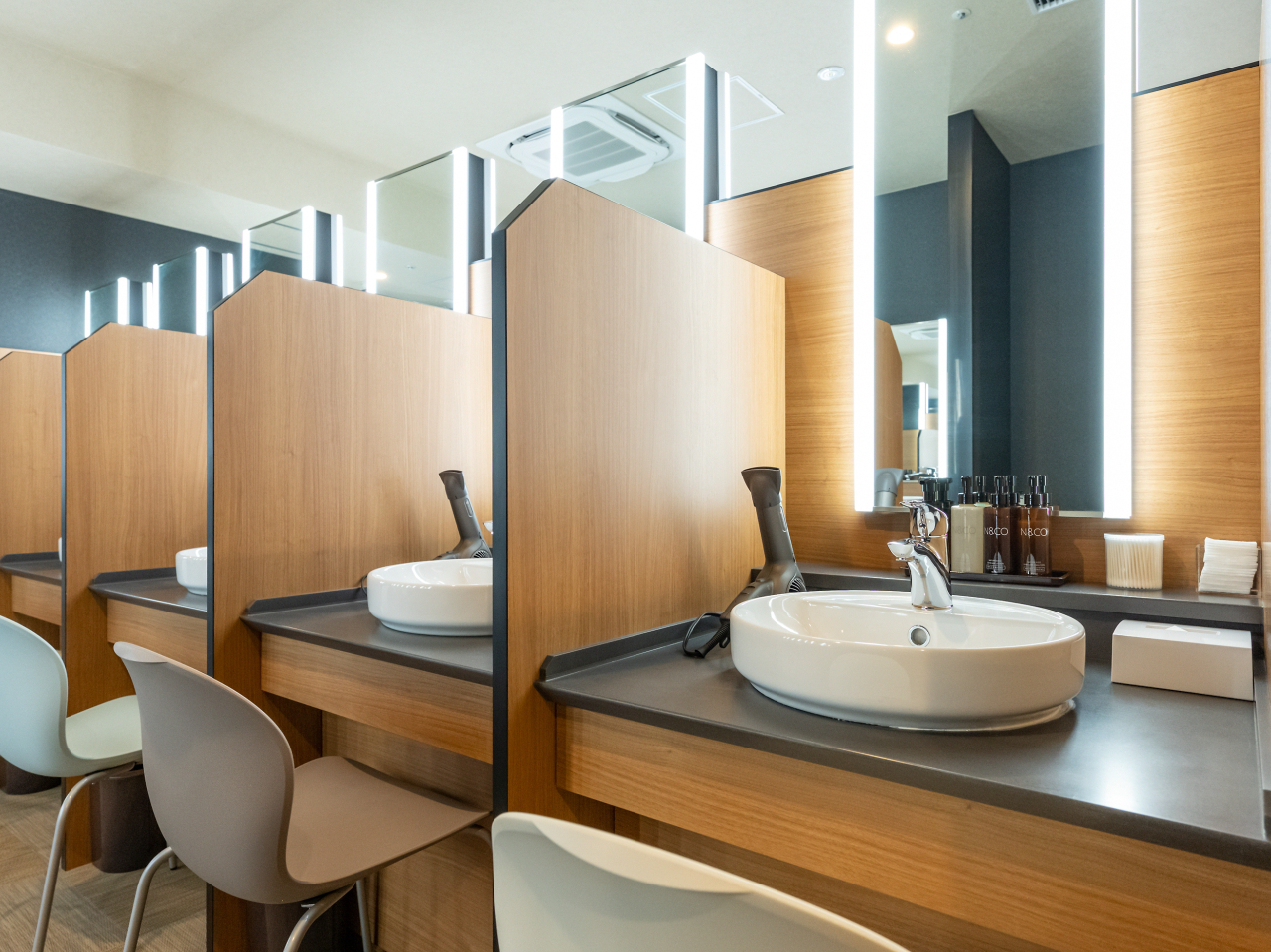  LxȃAjeBpӁB ԂŋCyɂق܂BVv[ށA^Iނ͂AAJX^IAuVAJ~\AϐȂǂB