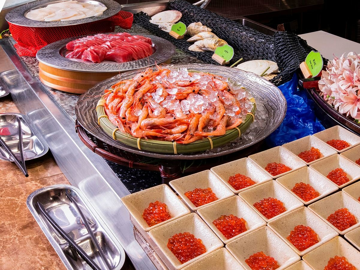 新鮮な魚介を集めた刺身コーナーお好きなだけお召し上がりください。