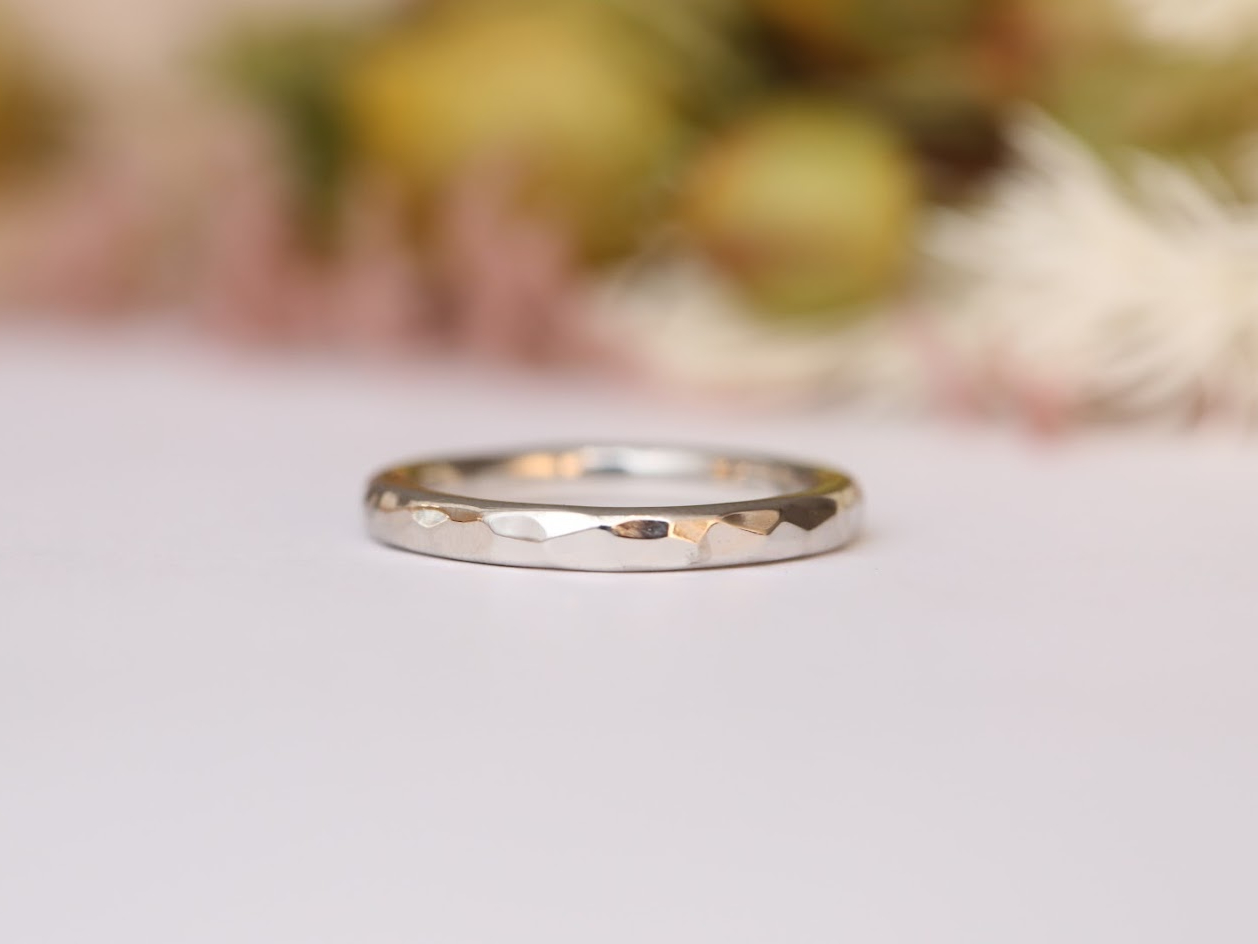 結婚指輪で一番人気のプラチナです!