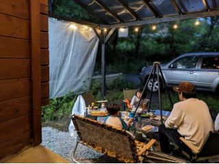 炭と食材(飲料水等)のお持込みでバーベキュー可能