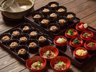 元祖花巻名物「わんこそば」を朝食風にアレンジしてプチ体験できます!