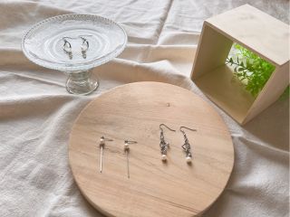 真珠と金具パーツを選んで、自分だけのピアス