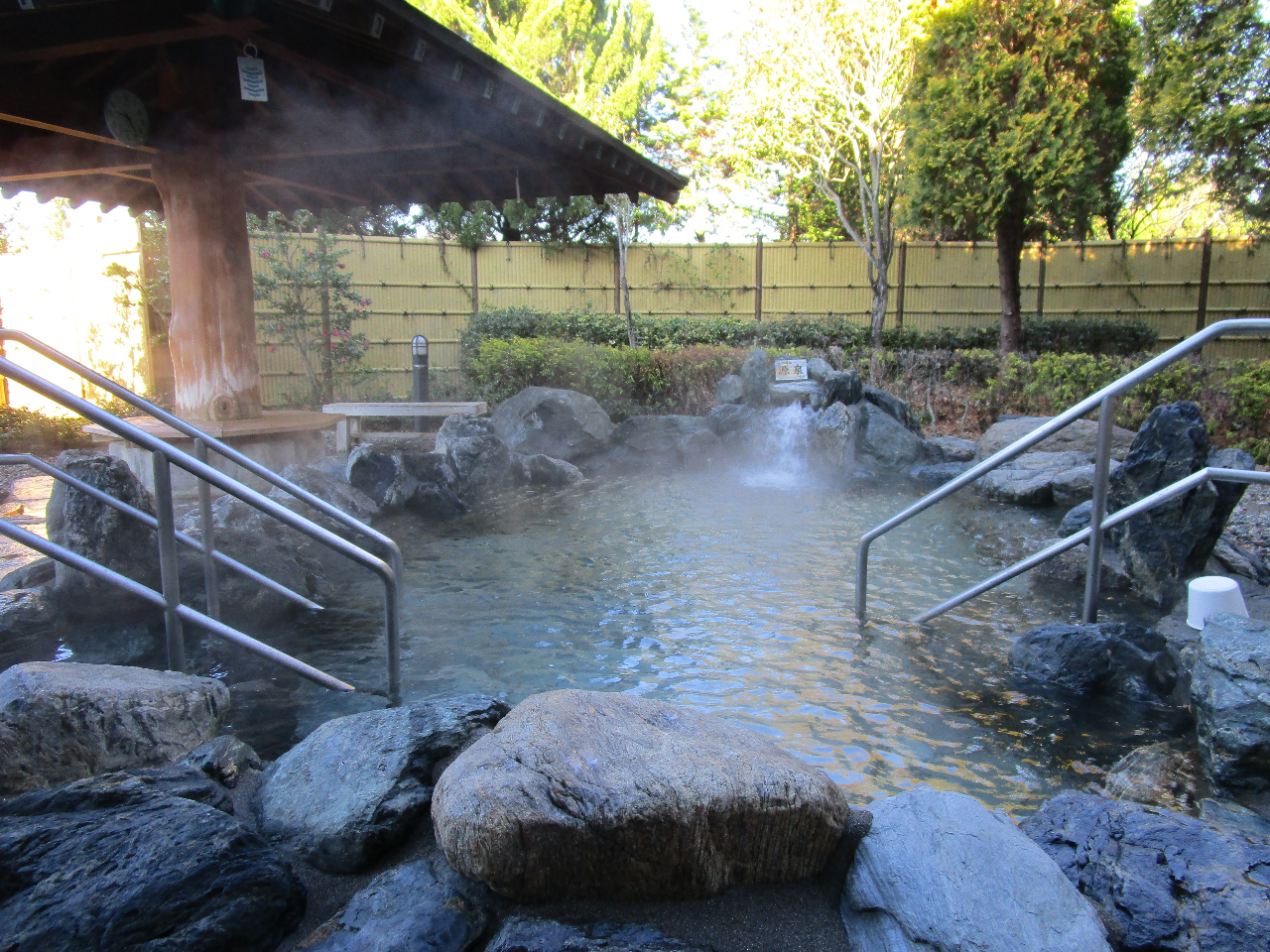 《当日購入OK・入浴券》「梵天の湯」は、羽黒山の雄大な山並みと 木の温もりに包ま...