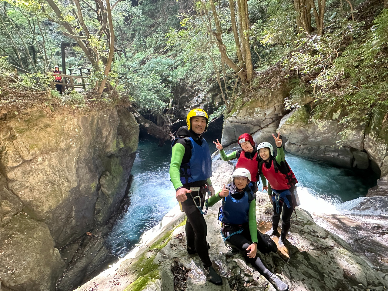 ۗVRWOW[ɃXC_[ŔэII