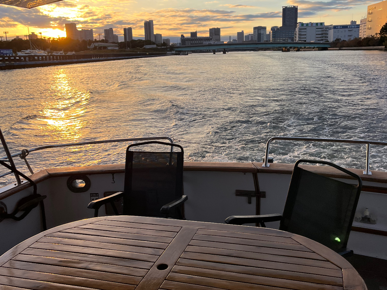 LOv|[Y2l̓ʂȃf[gɂłH؂ȎvoƂȂ悤S͂ŃT|[g܂I