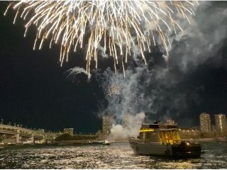 お台場冬の花火大会は間近でご覧いただけます!!