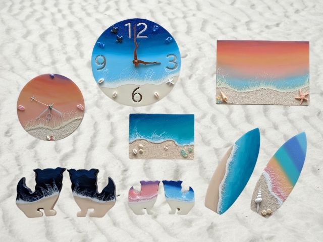 沖縄らしいレジンアート体験が出来ます!シーサー型や実用的な時計、サーフボード、パネル型等、種類も豊富な中からお選び頂けます!