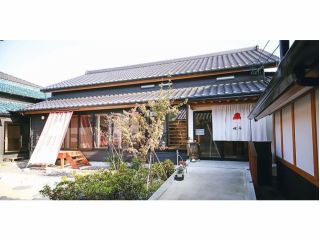 体験場所は「和ごころ茶房咲夢」さん。築71年の古民家をリニューアルした茶房。 新しいのにどこか懐かしい。そんな和ごころを思い出させてくれる場所です。