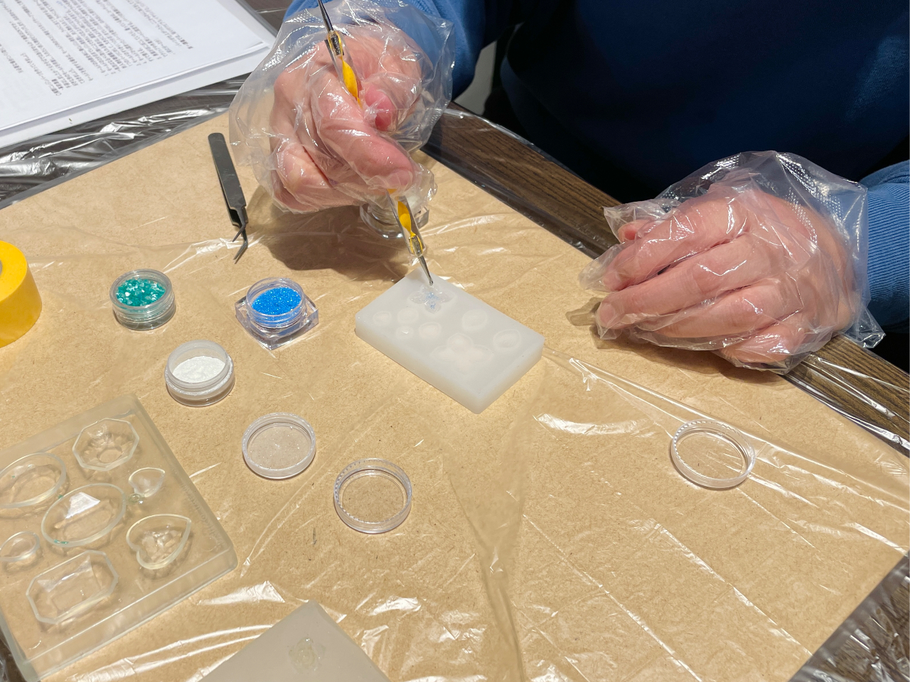 DȌ^IŁAANZT[̃Cp[c܂B