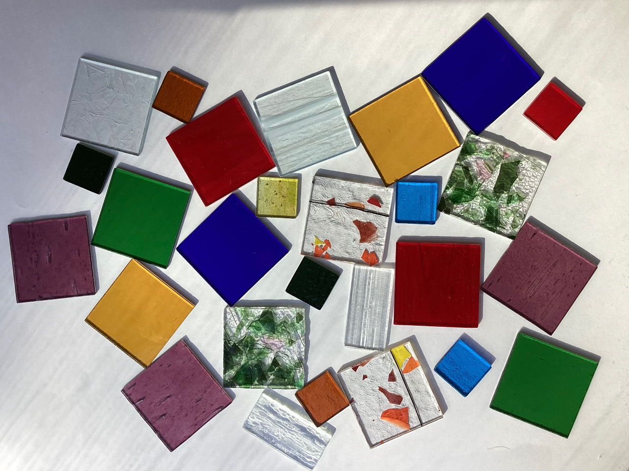 色ガラスは当日用意されてある中からお選びいただけます。