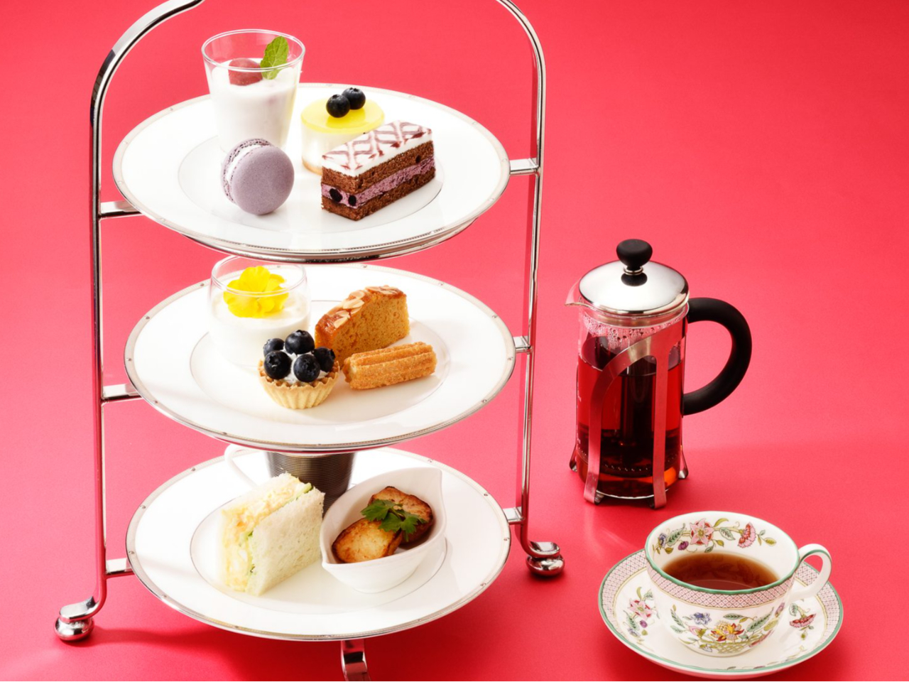 7月【テラスレストラン ピアレ】アフタヌーンティーセットプラン~月替わりのスイー...