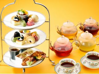 〜9月のスイーツ〜オレンジ&ボルドーをテーマにしたスイーツをご用意しております。