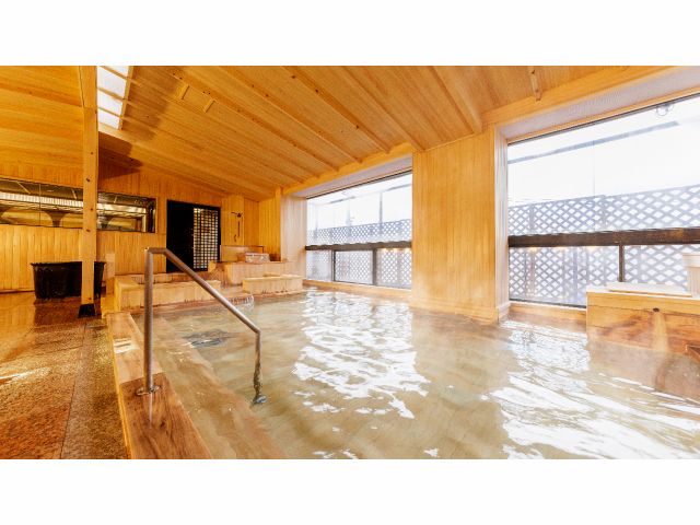 こちらが、檜風呂大浴場「彩の湯」(男女入替制)です♪