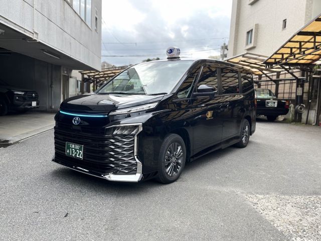 VOXYなら最大6名様まで同時に観光可能!1台しかないのでご予約お問い合わせはお早めに♪