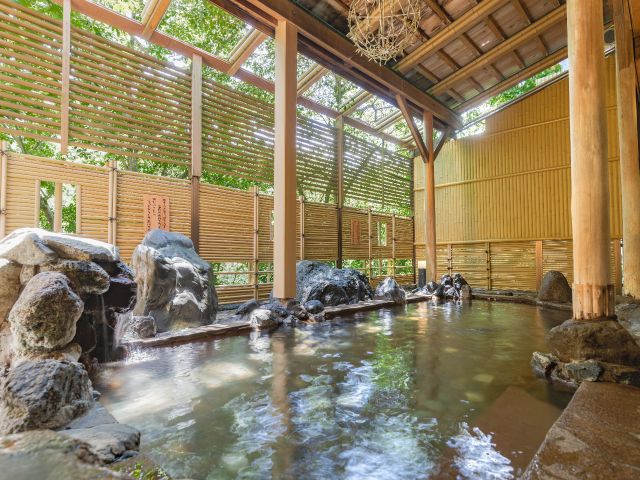 こちらが、露天風呂(男女入替制)です♪