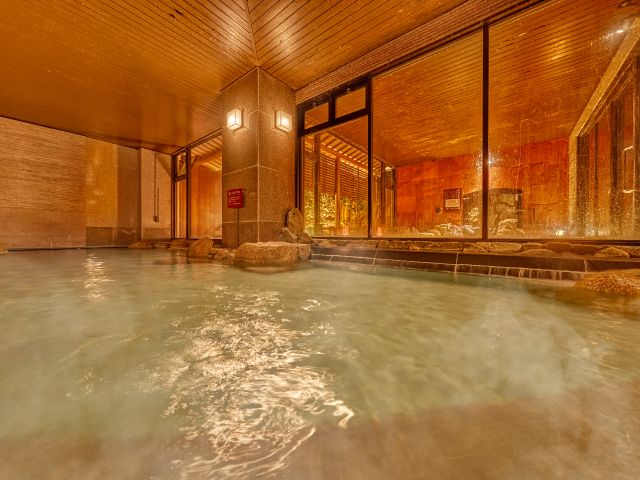 こちらが、大浴場「孔雀の湯」(男性)です♪