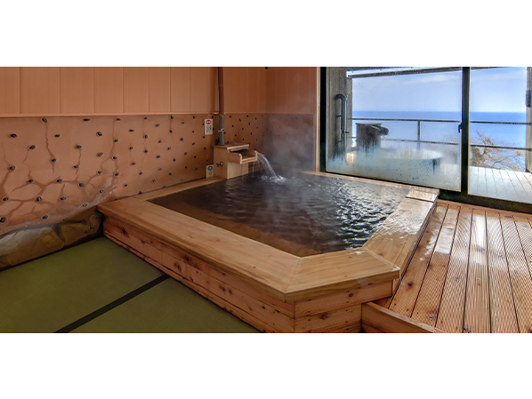 �i�ʗ����j�Ƒ����C���[����