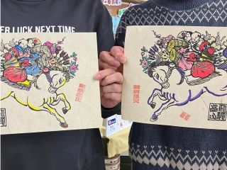 縁起良くカラフルに絵付けしましょう♪