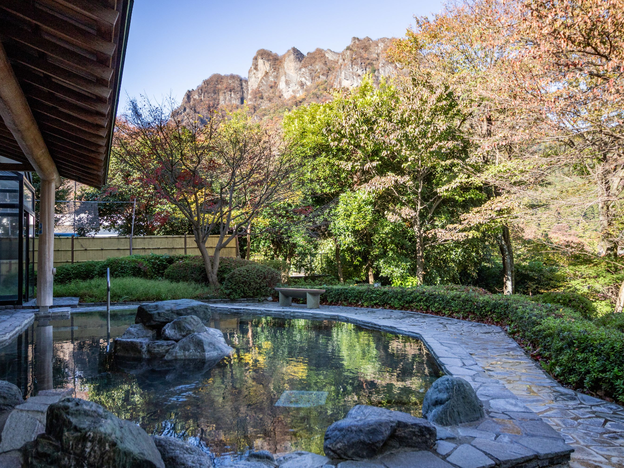 露天風呂から、妙義山もくっきり