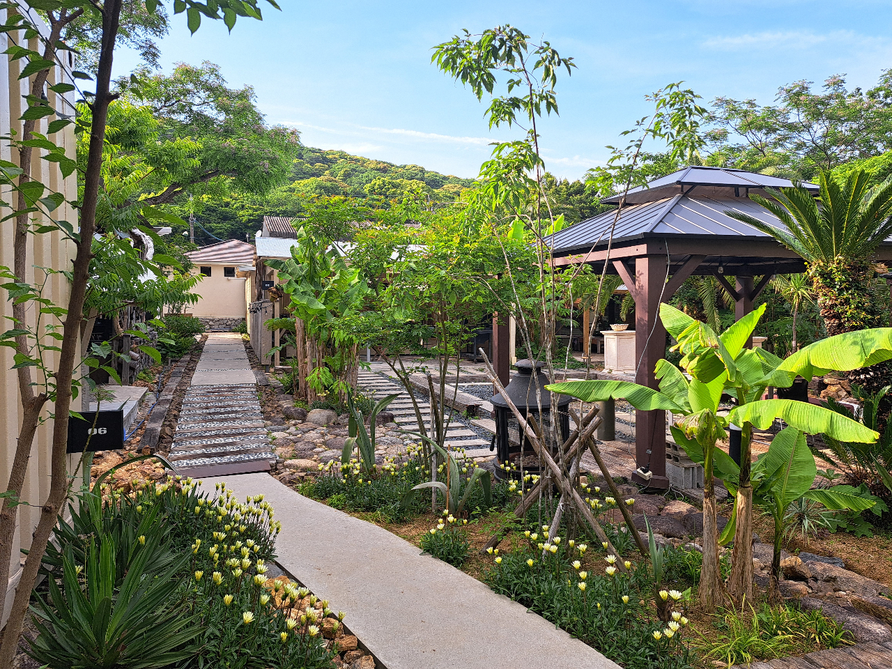 南国地に来たようなこだわり抜いた空間。非日常の空間でBBQが味わえます♪