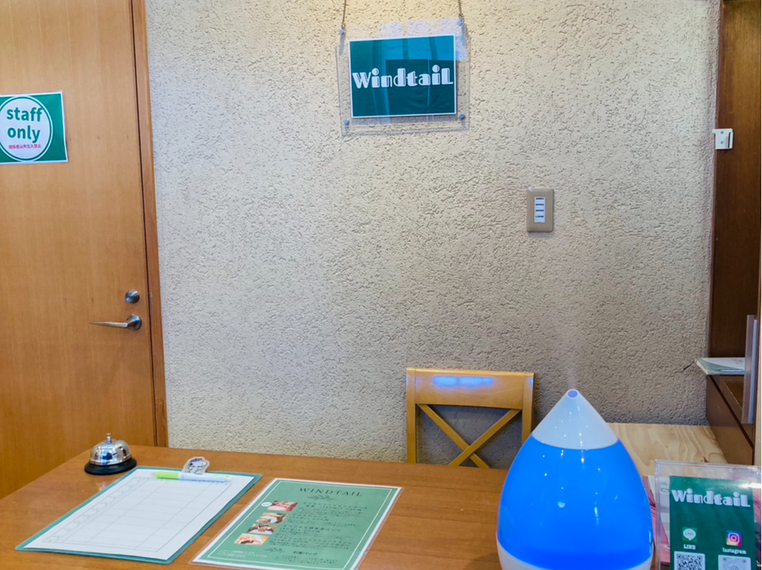 �T������t