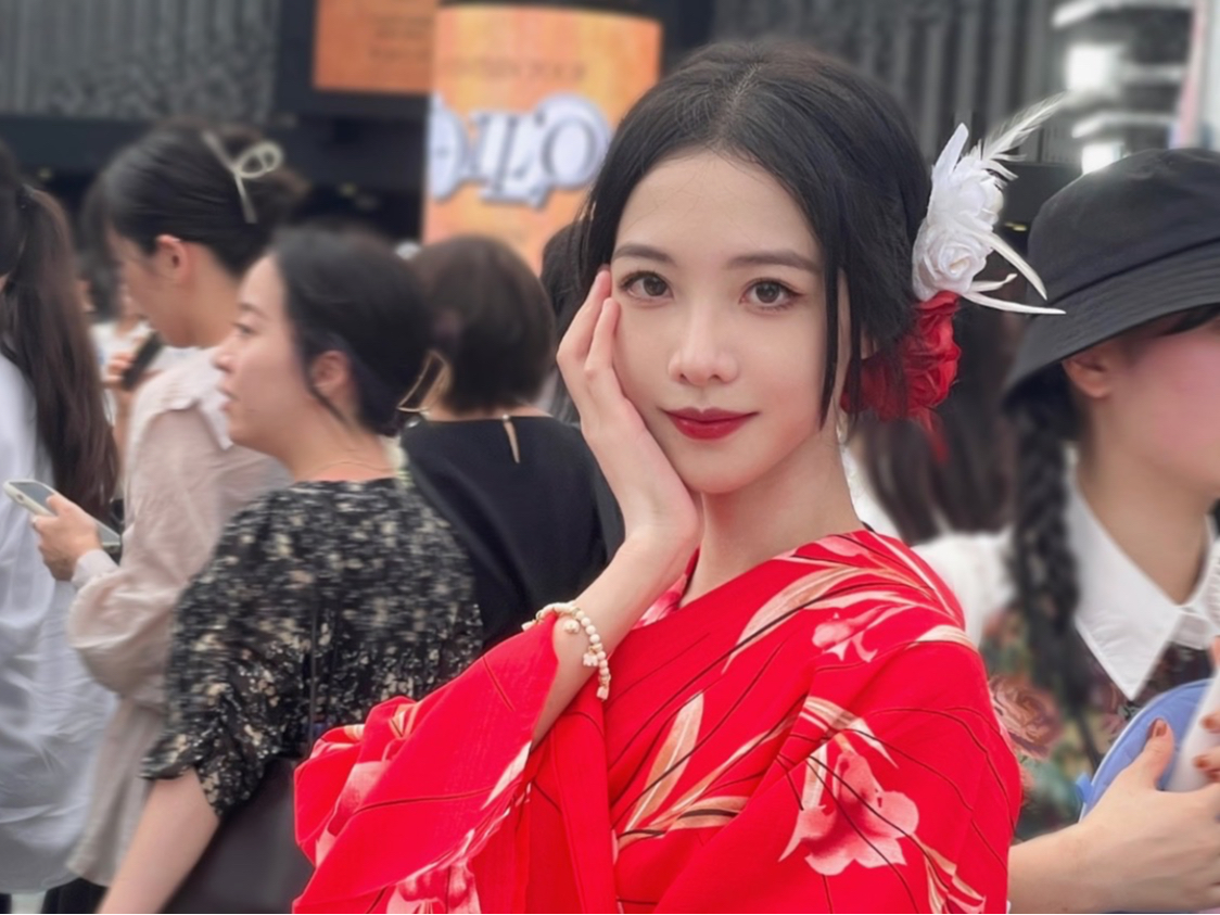 �R���T�[�g�̈ח����ł�