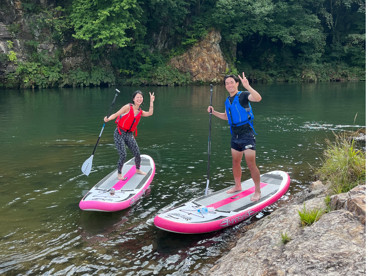 水が冷たくてキモチ〜♪