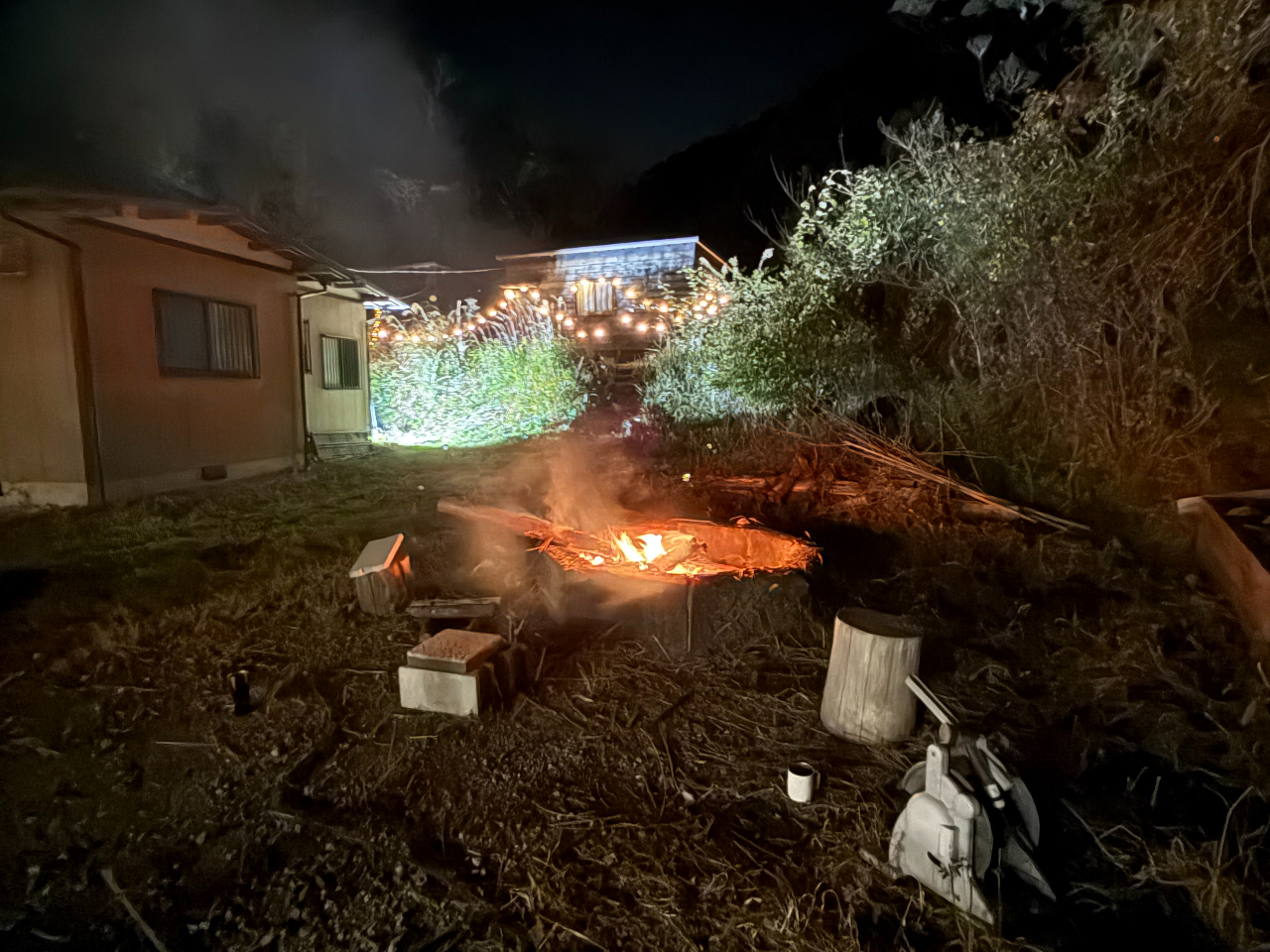 �C���~�l�[�V�����ƃL�����v�t�@�C�A�[