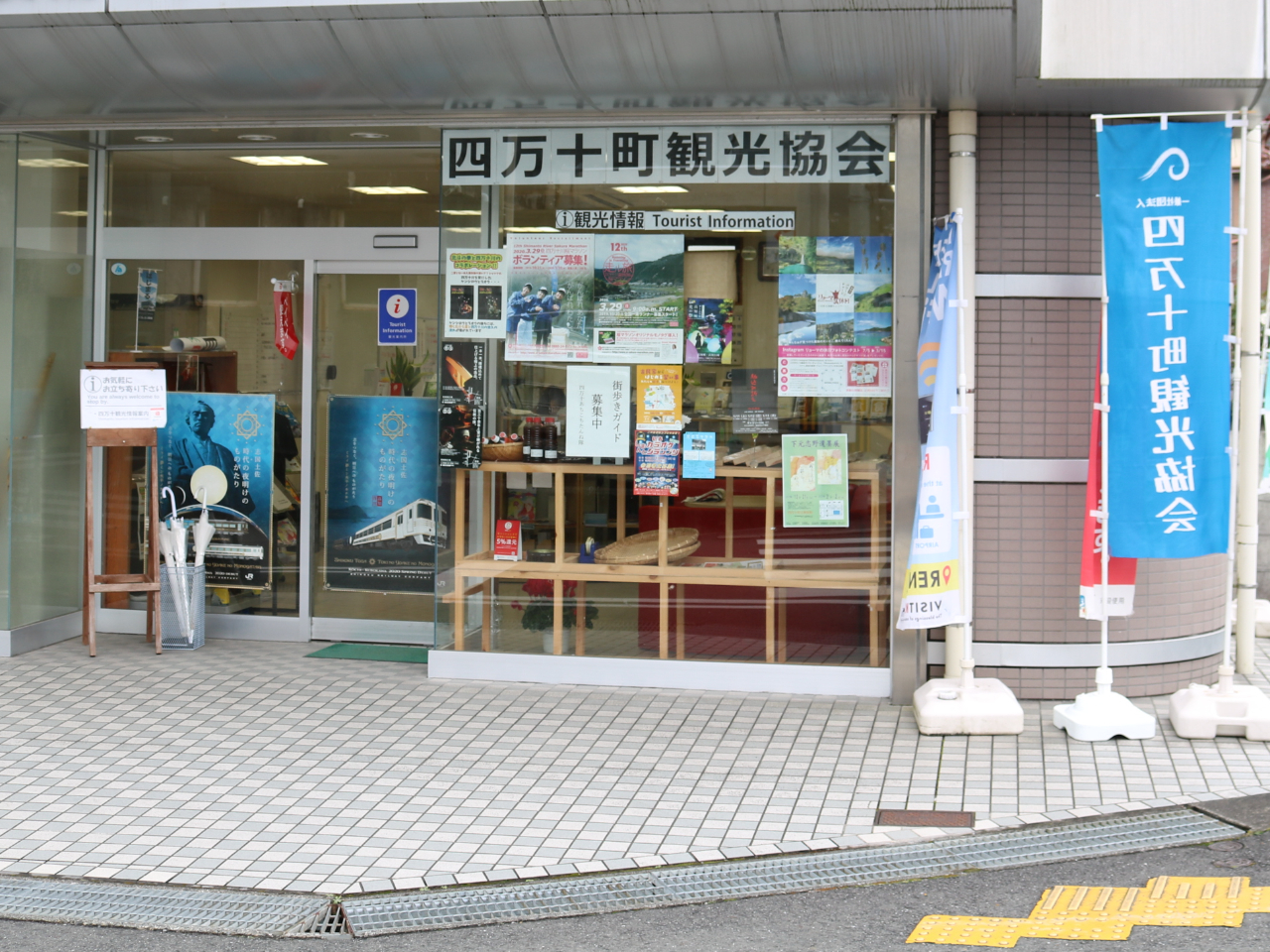 l\ό́AJRyѓy낵SEwk5BBBQZbg̑ݏoEԋp܂B