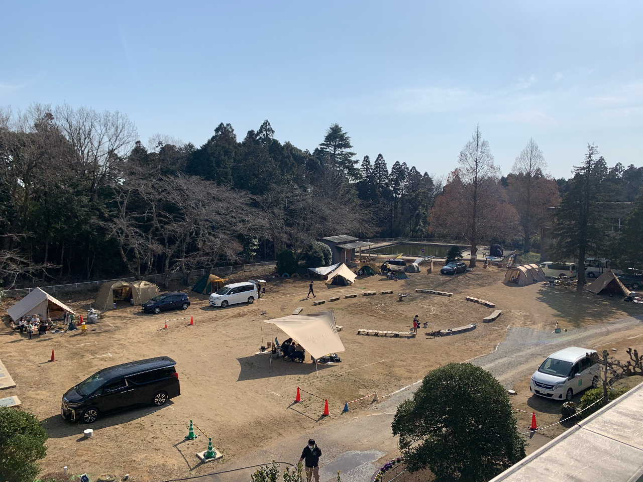 【成田・デイキャンプ】廃校をリノベーション!子供も楽しめる校庭キャンプ場♪~グル...