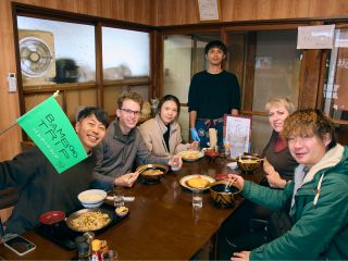 大阪屋支店5代目との記念撮影