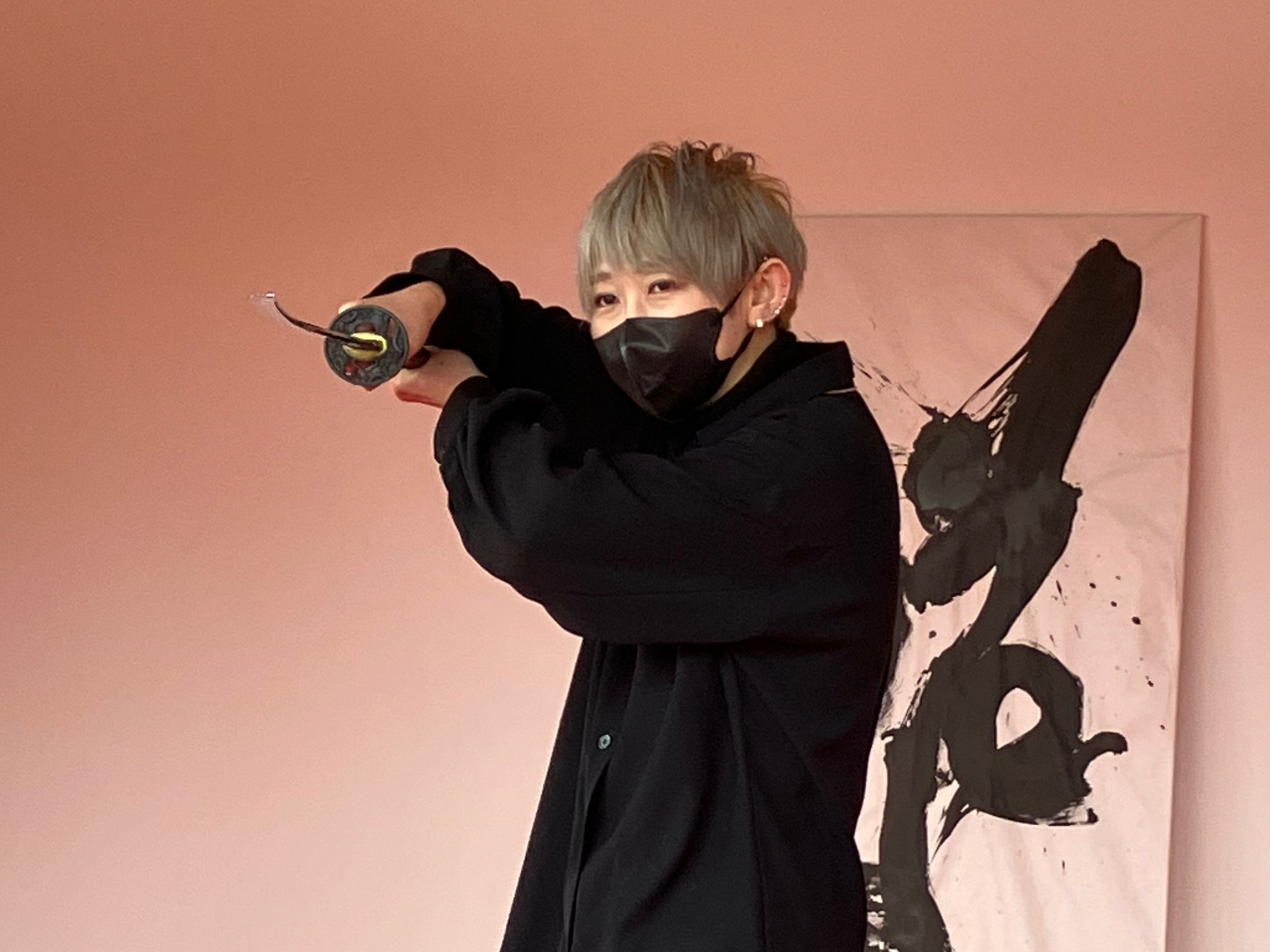 ���߃|�[�Y�@�ʐ^�^�C���L��