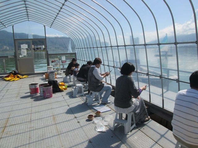 ドーム船の船内