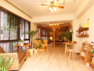 南国風の雰囲気でリラックス♪漢方薬局鍼灸院も併設しています!